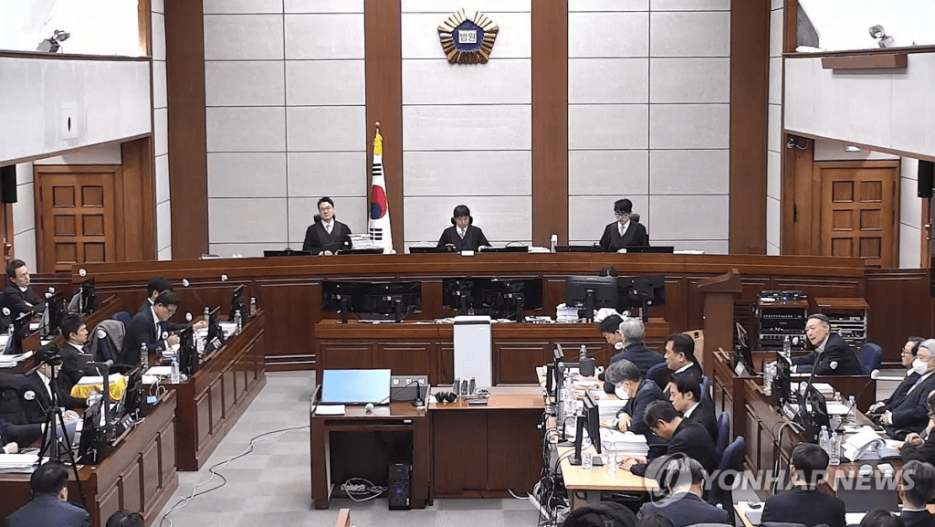 Завтра 16 января решится судьба бывшего президента Кореи Юн Сок Ёля