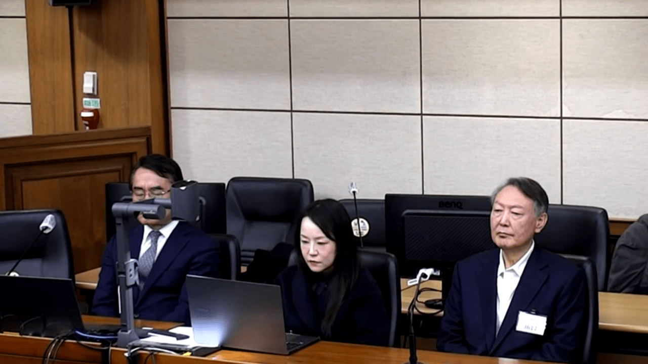 Суд приговорил бывшего президента Кореи к 5 годам лишения свободы