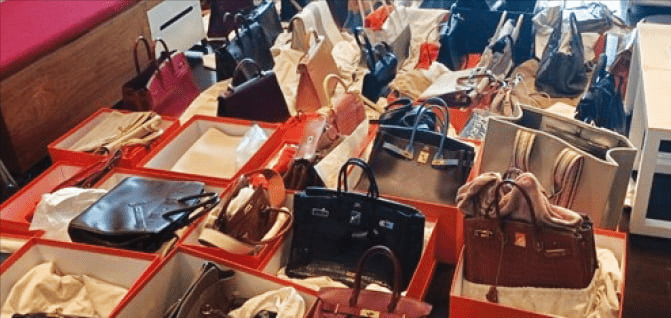 Налоговая в Корее сегодня выставила на аукцион 60 сумок Биркин (Hermes Birkin)